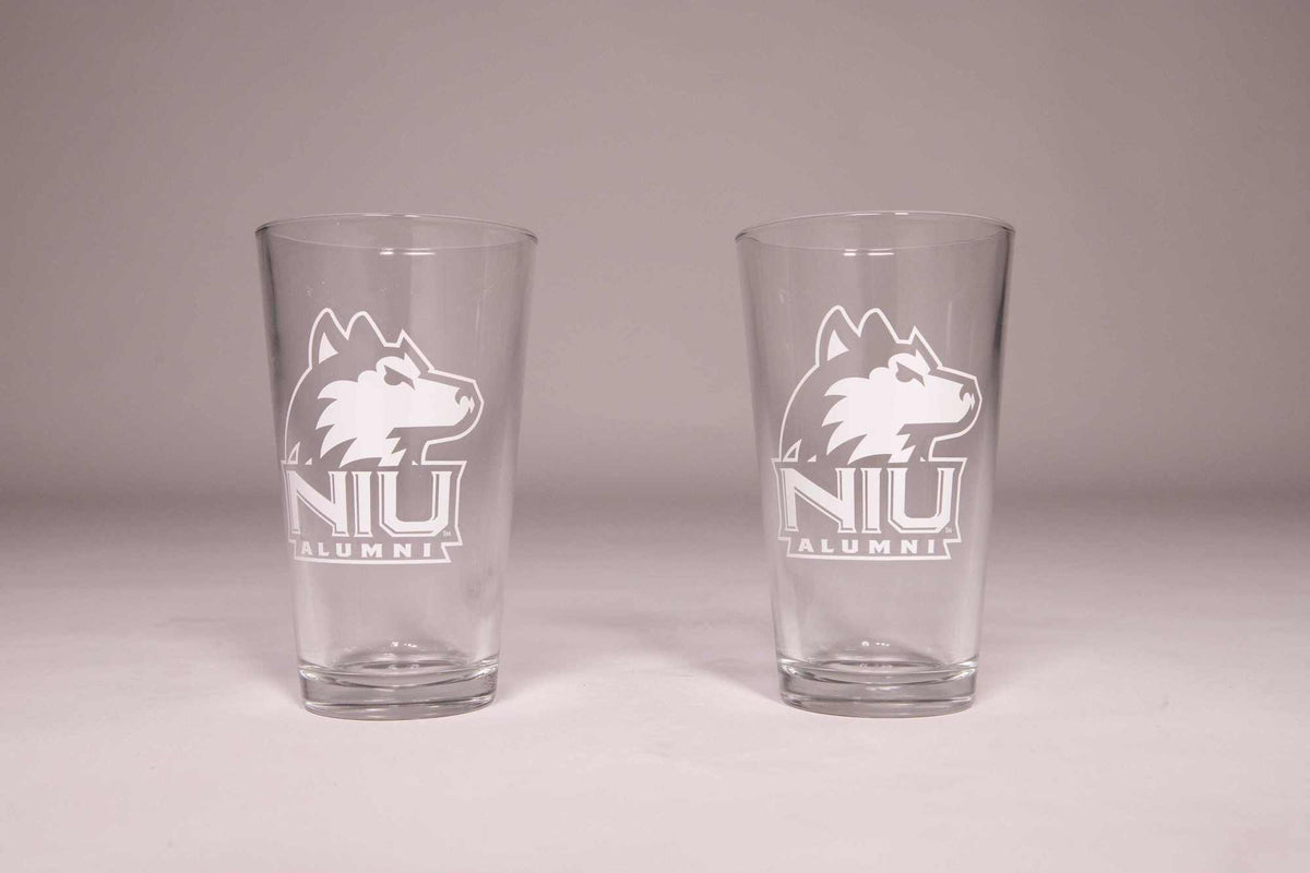 http://www.niualumnigear.com/cdn/shop/products/19-Alumni_Gear-0926-WD-42_1200x1200.jpg?v=1570399486